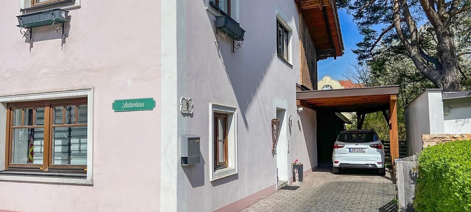 zwei Eingänge - zwei Wohnungen möglich