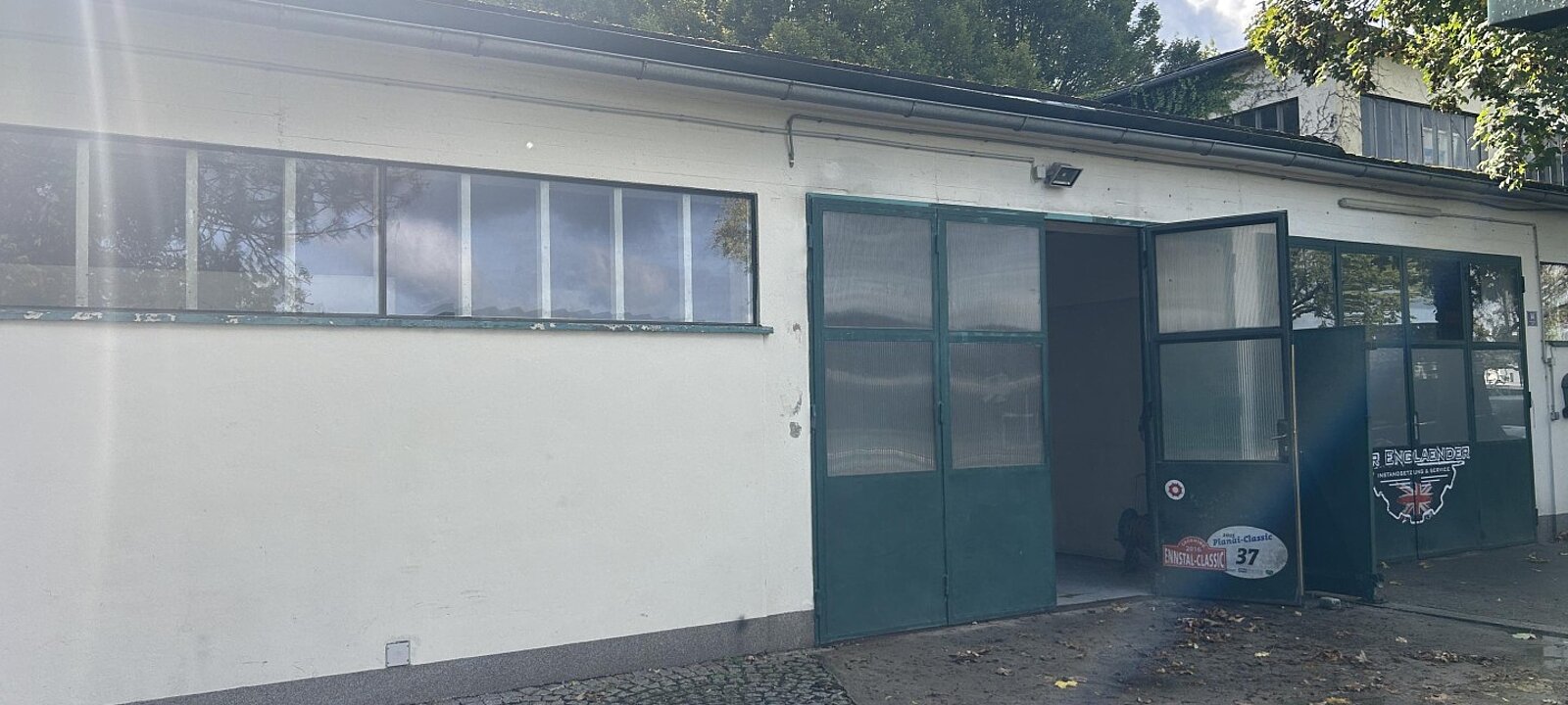 2 Zufahrten 2 Zufahrten