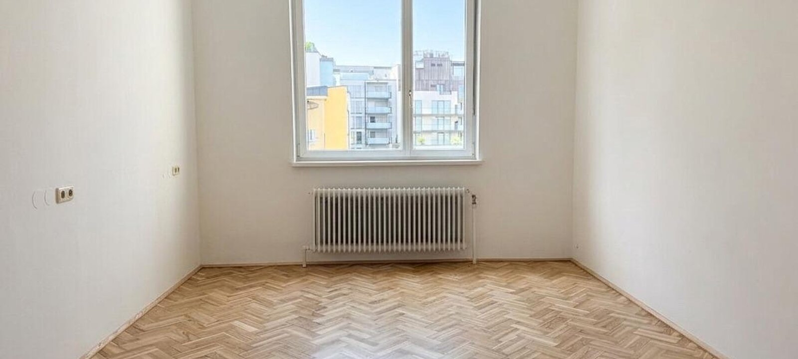 Durchgang zu Büro 2 Durchgang zu Büro 2