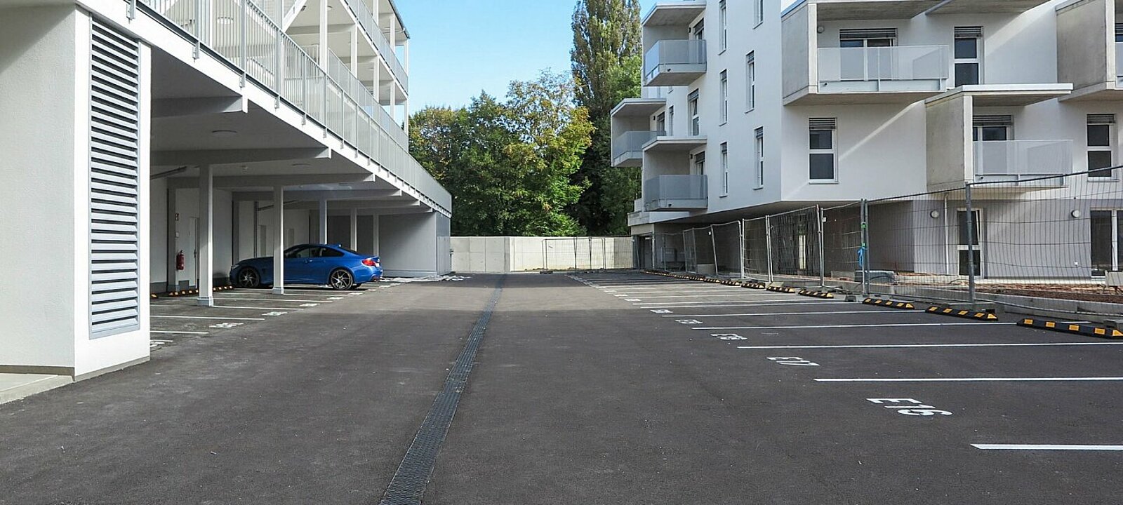 15 Parkplatz