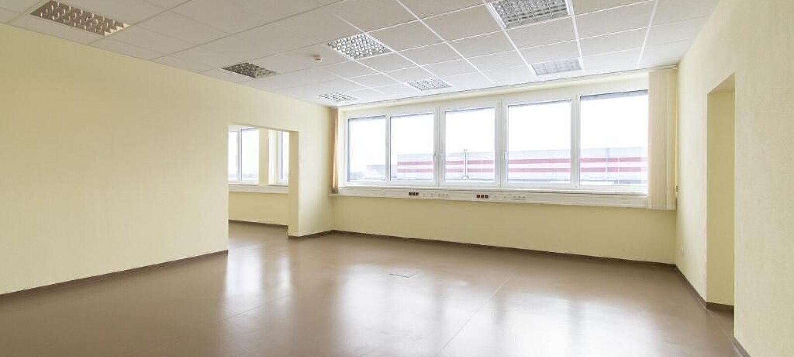 Büro 6