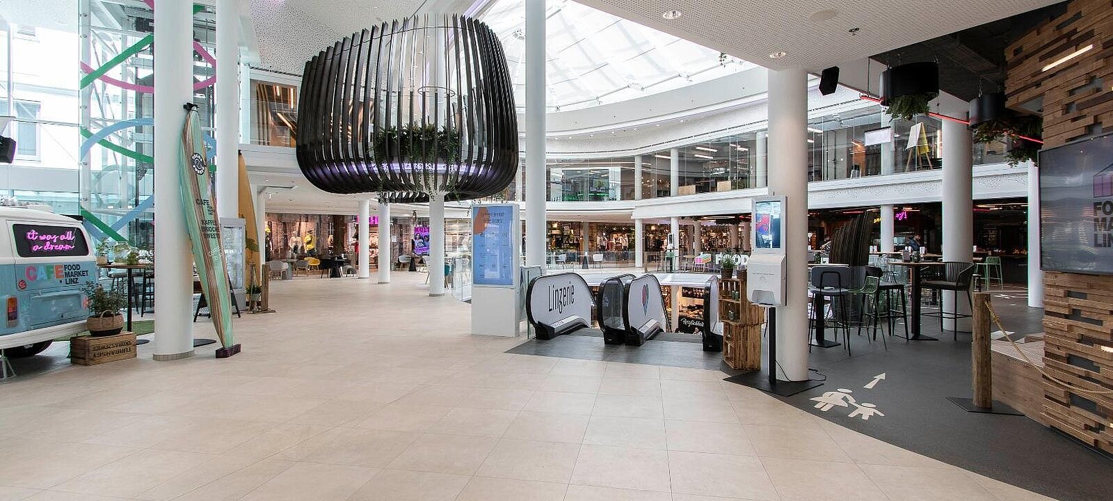 Innenansicht Mall OG I Innenansicht Mall OG I