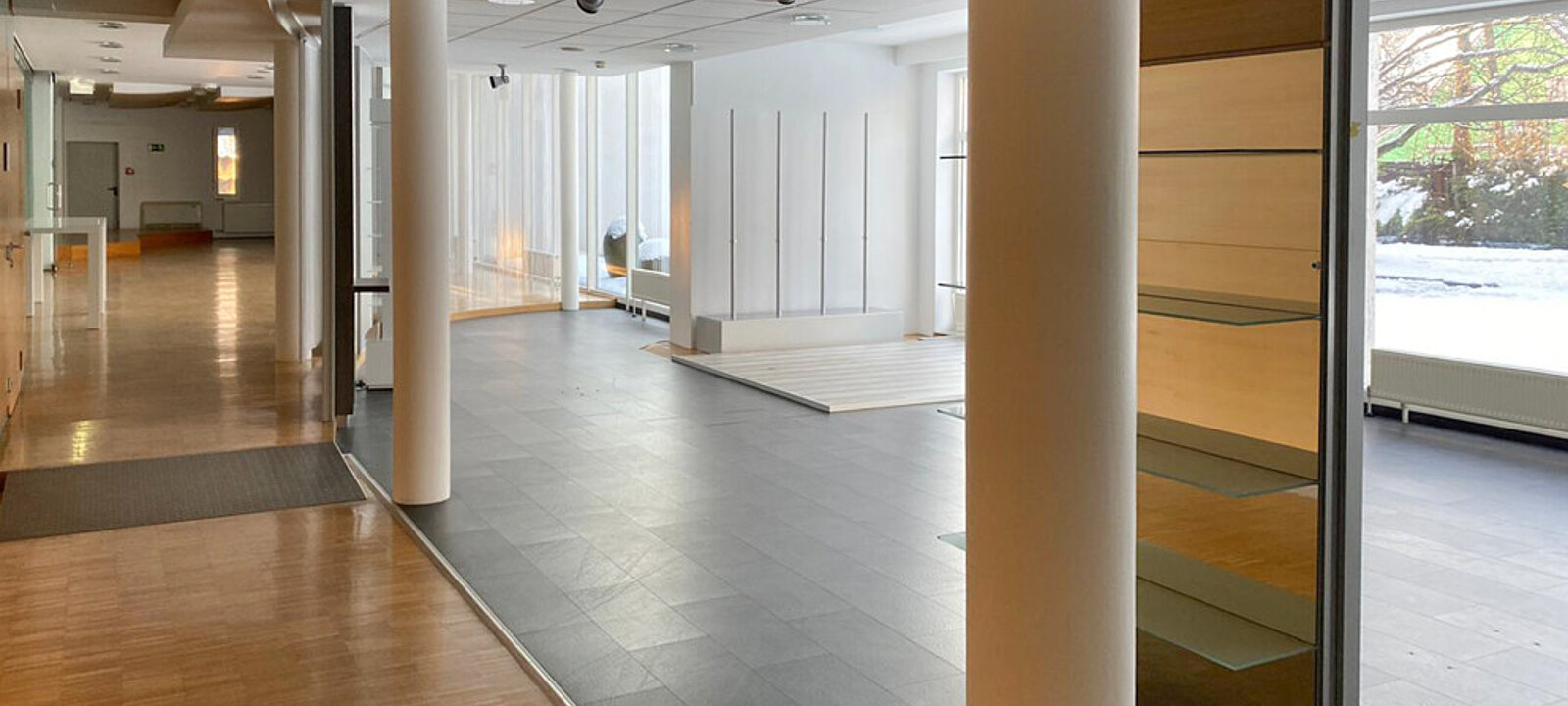 Gebäude A - Foyer Gebäude A - Foyer
