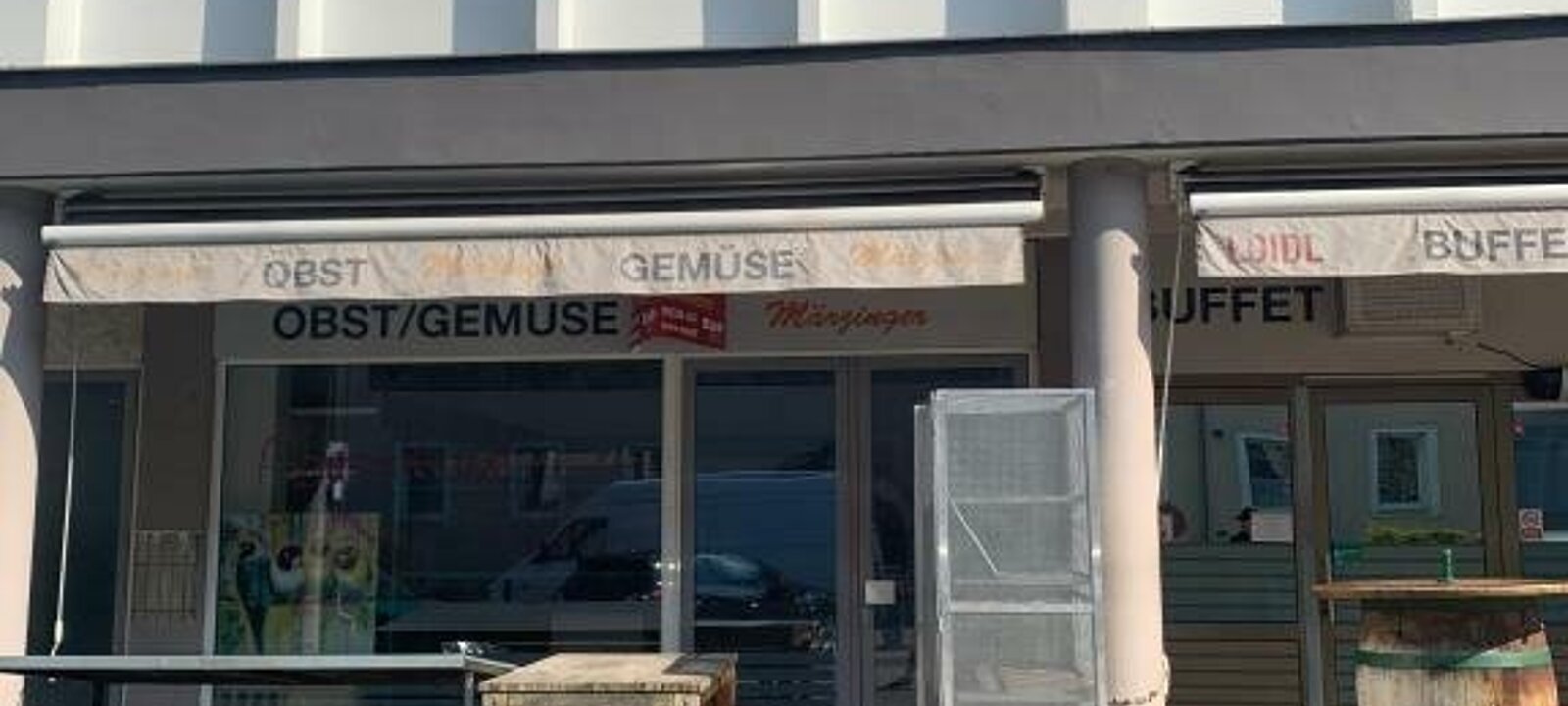 Geschäftslokal von außen (1)