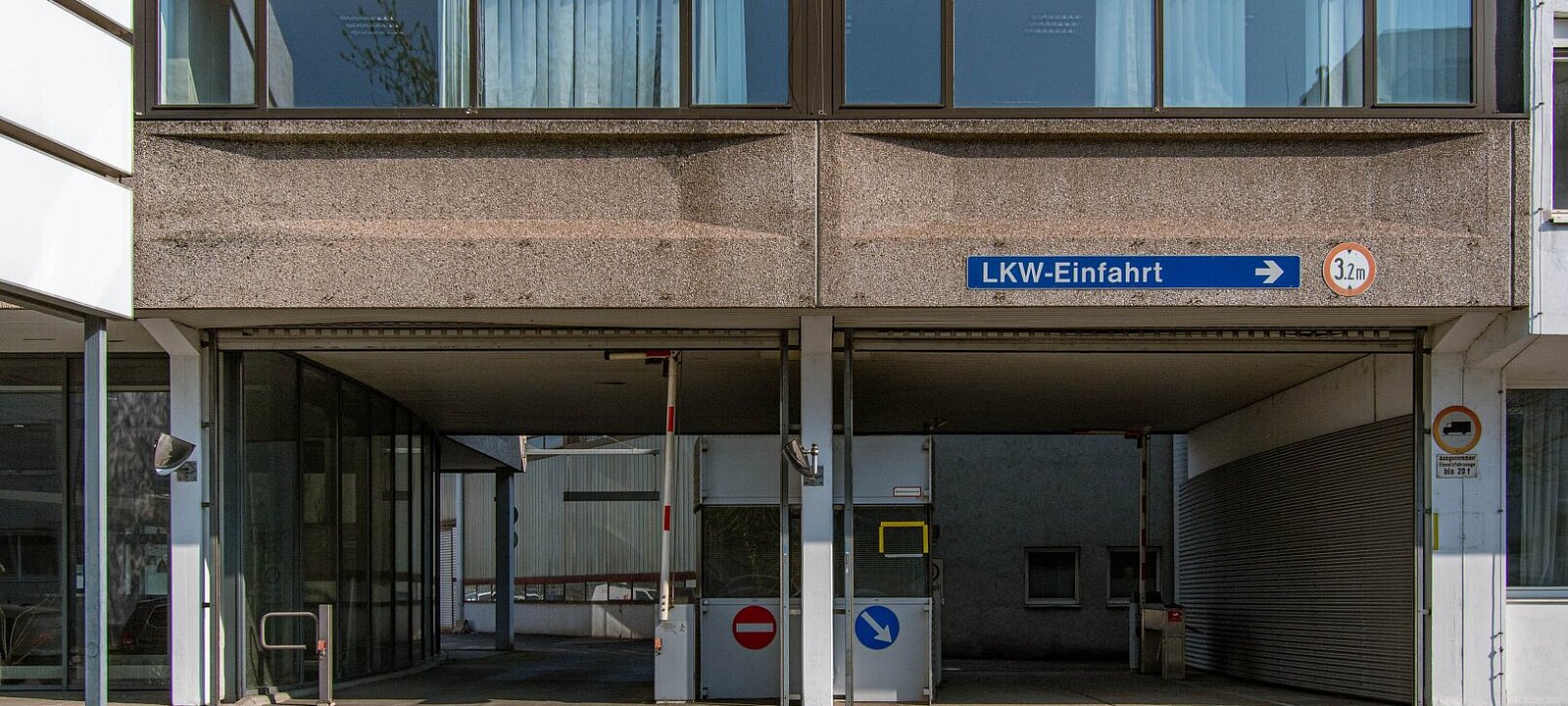 Einfahrt Einfahrt
