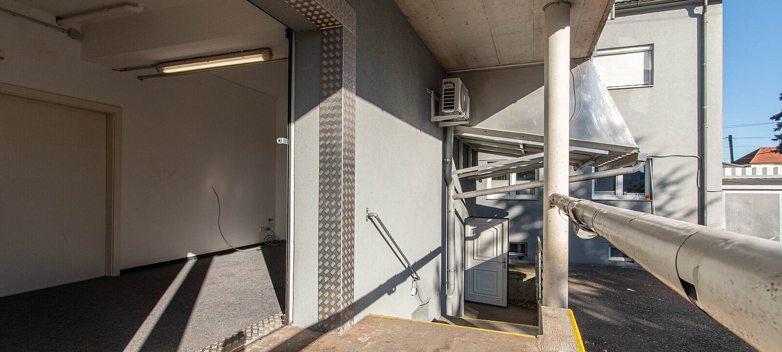 Laderampe/Rolltor II Laderampe/Rolltor II