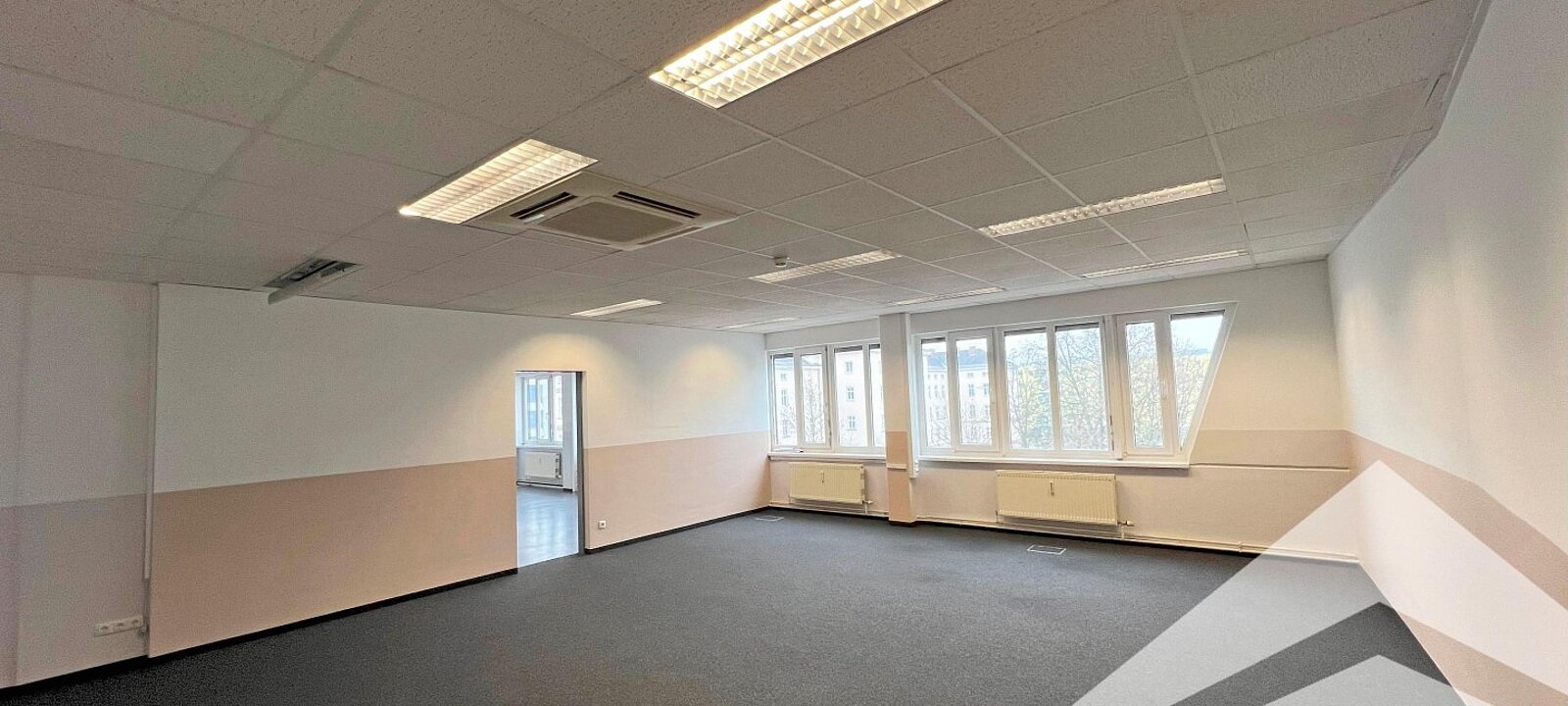 Seminarraum / Großraumbüro