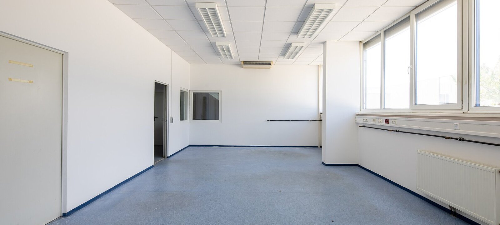 und klimatisierten Werkmeisterbüro