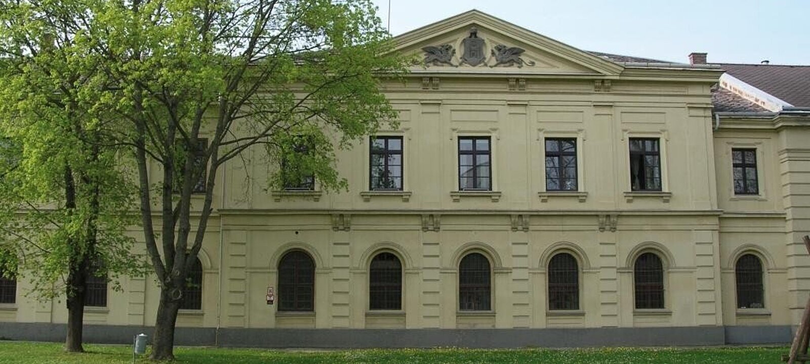Gebäude Mittelhof