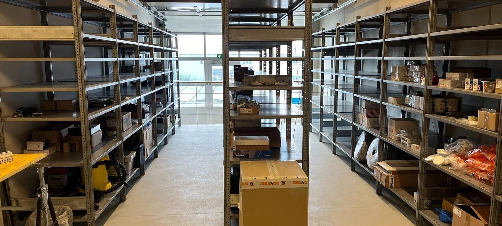 Musterbild_Ausbau_Halle (15) Musterbild_Ausbau_Halle (15)