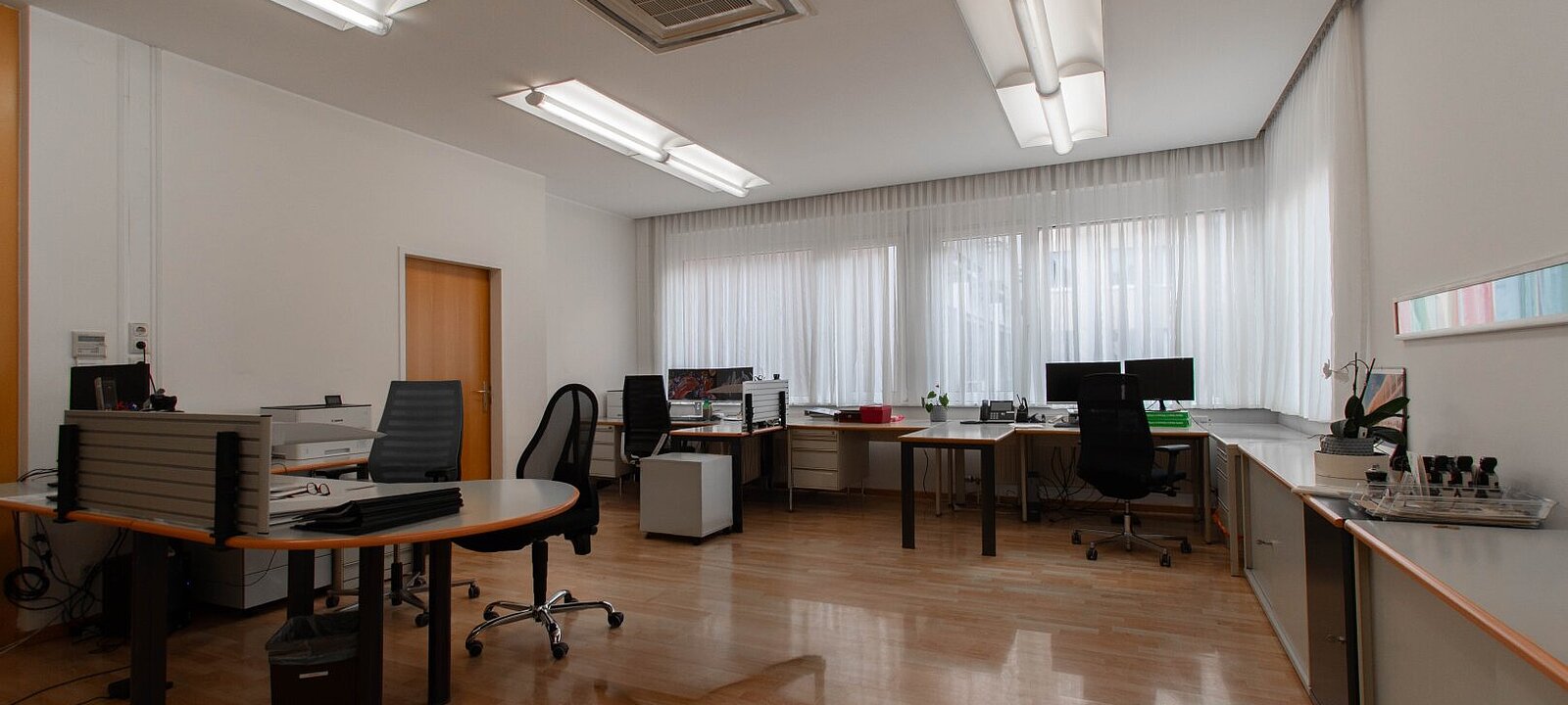 Büro VI