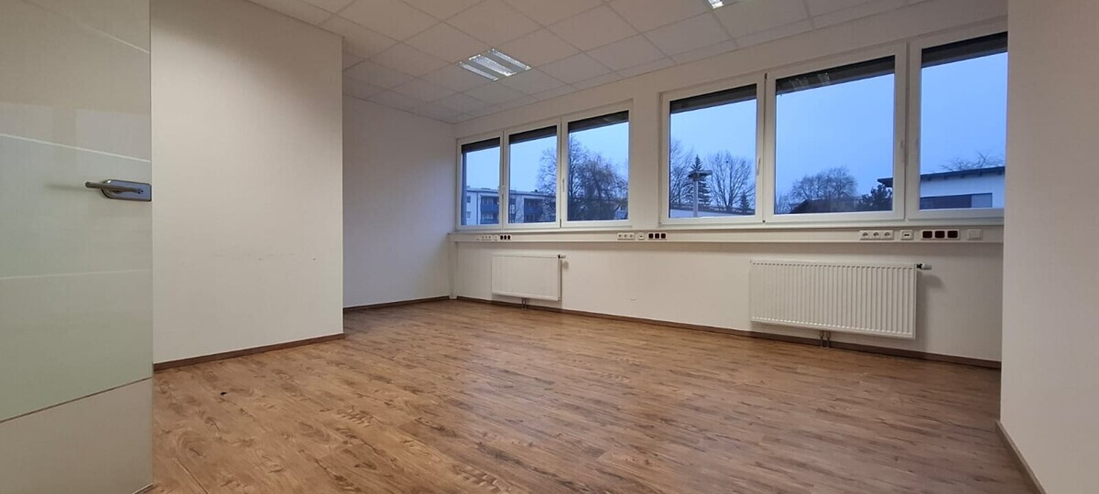Büro 1