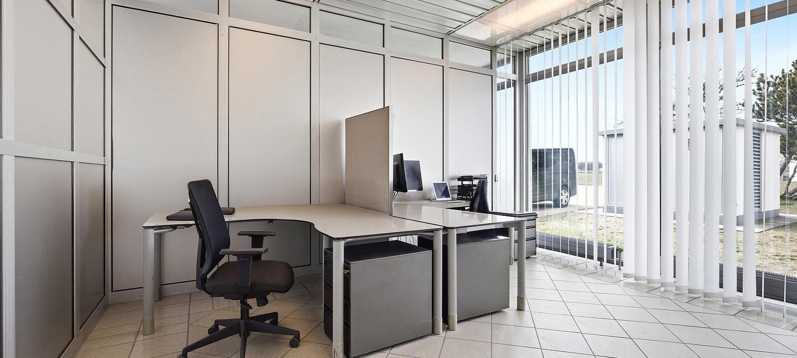 Büro_Einrichtungsbeispiel Büro_Einrichtungsbeispiel