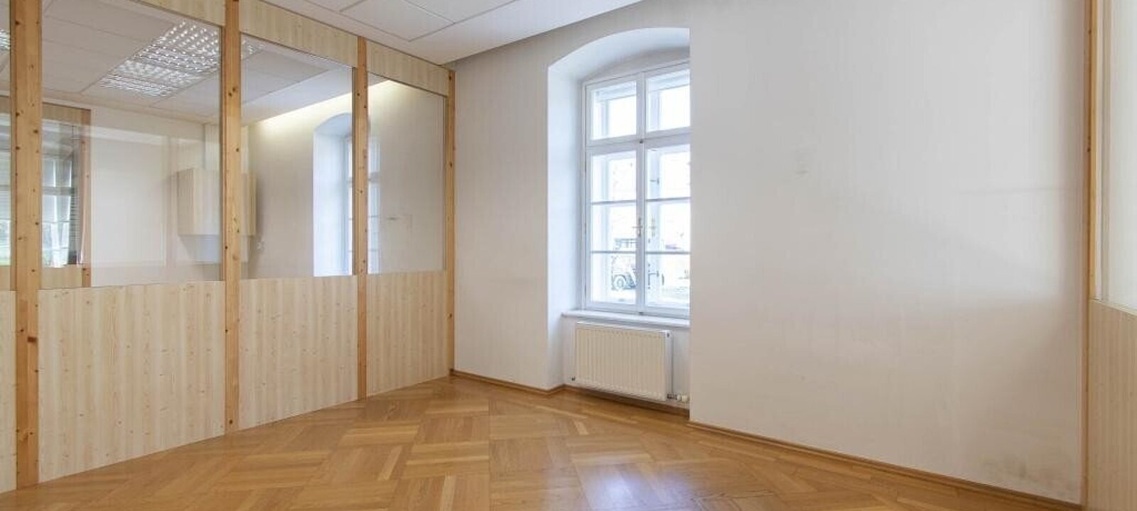 Büro 1