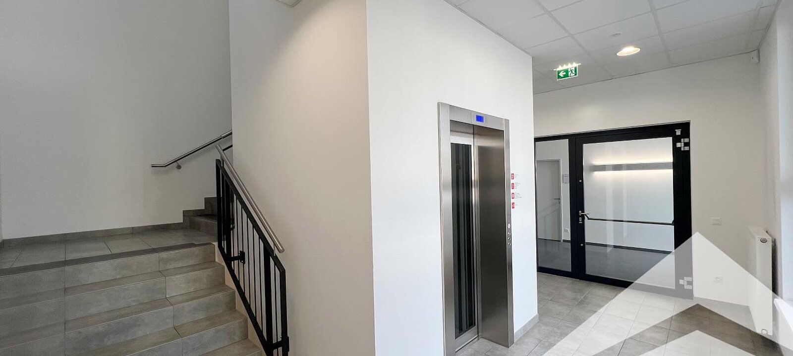 Eingangsbereich, Lift, Stiegenhaus Eingangsbereich, Lift, Stiegenhaus