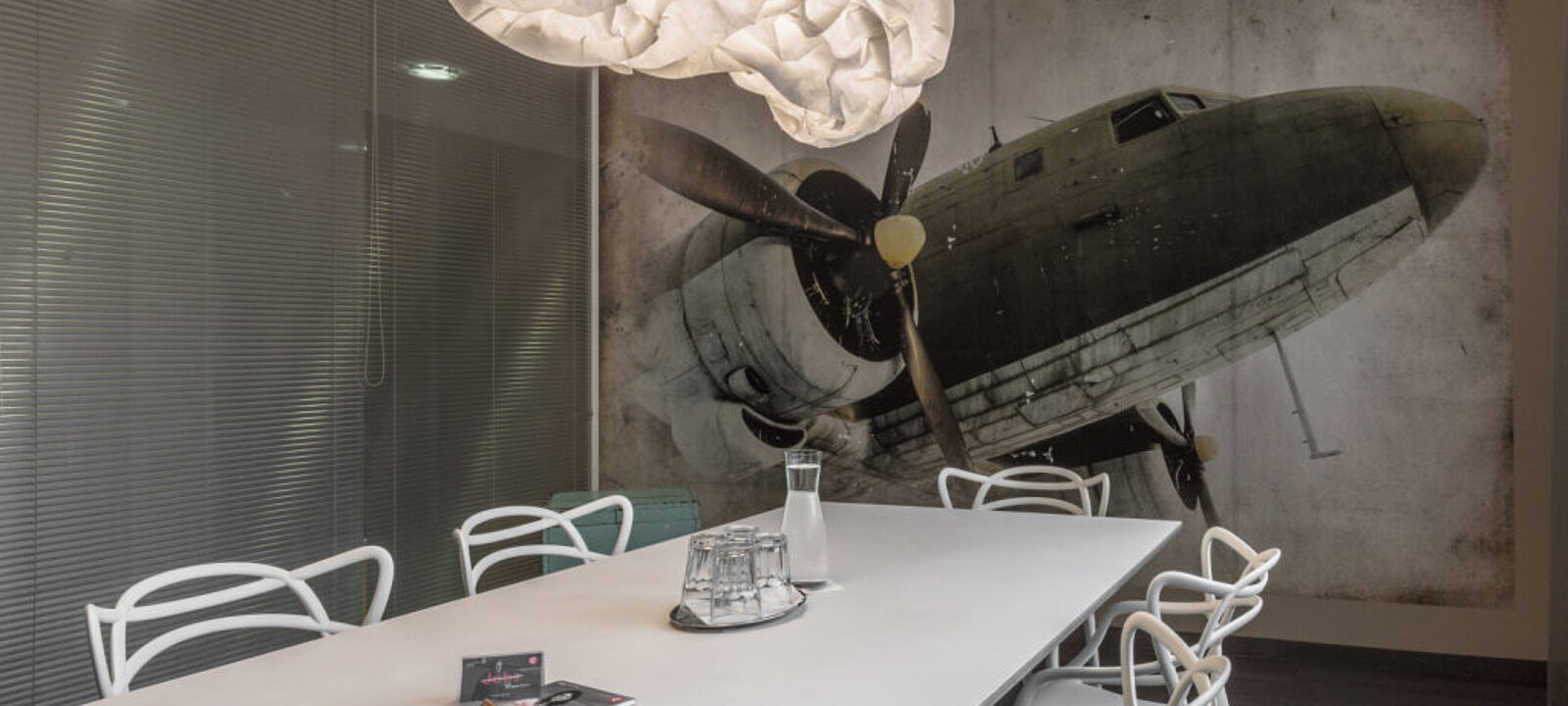 Amelia Earhart Besprechungszimmer