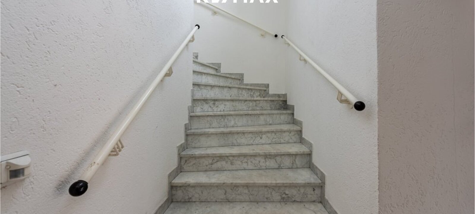 Stiegenaufgang in das Erdgeschoss