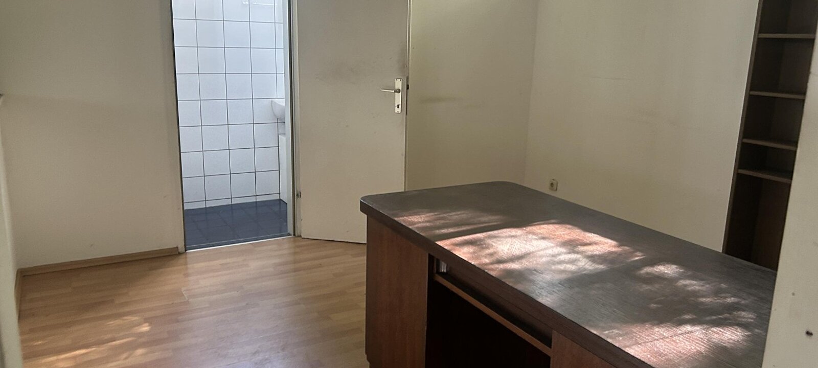 Bür und Sanitär Bür und Sanitär