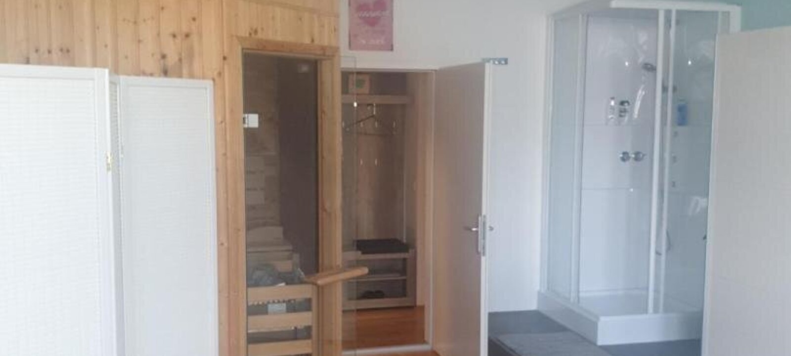 Bereich mit Sauna