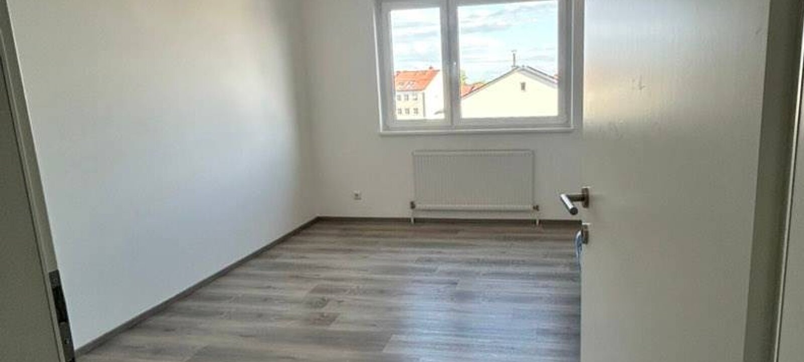 Behandlungsraum_Ansicht Richtung Fenster