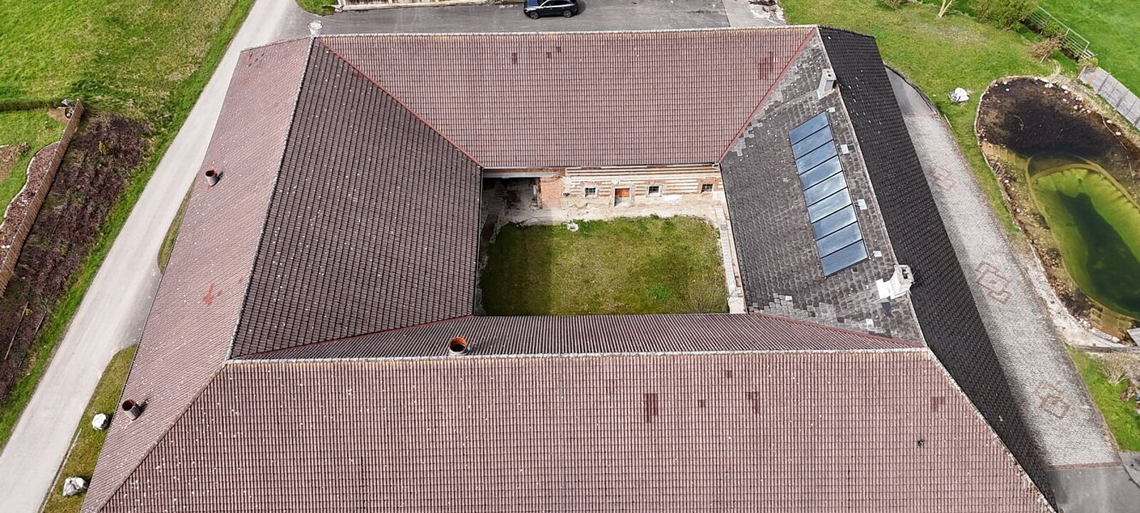 Drohnenbild mit Solaranlage Drohnenbild mit Solaranlage