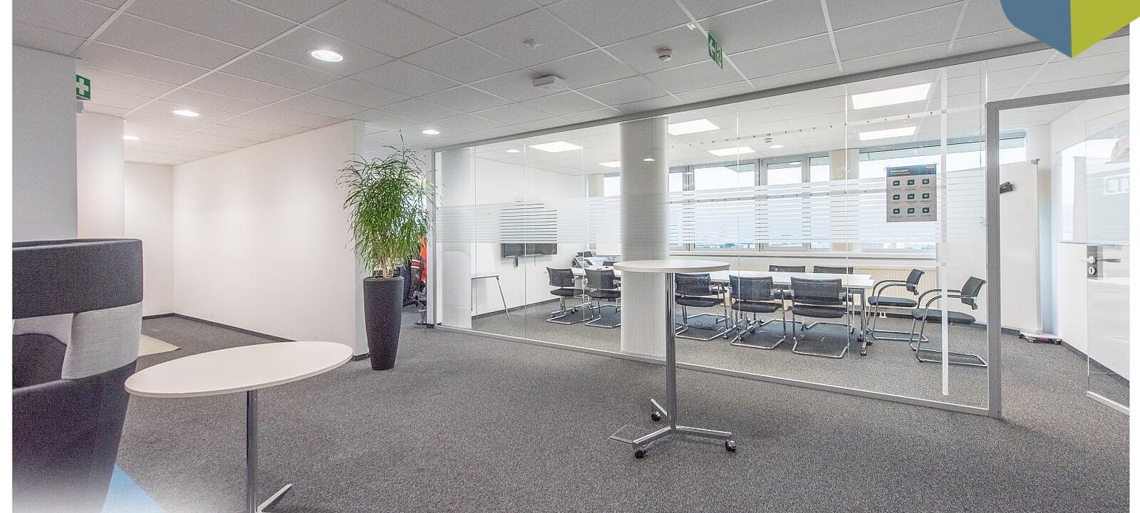 Zugang und Besprechungsraum