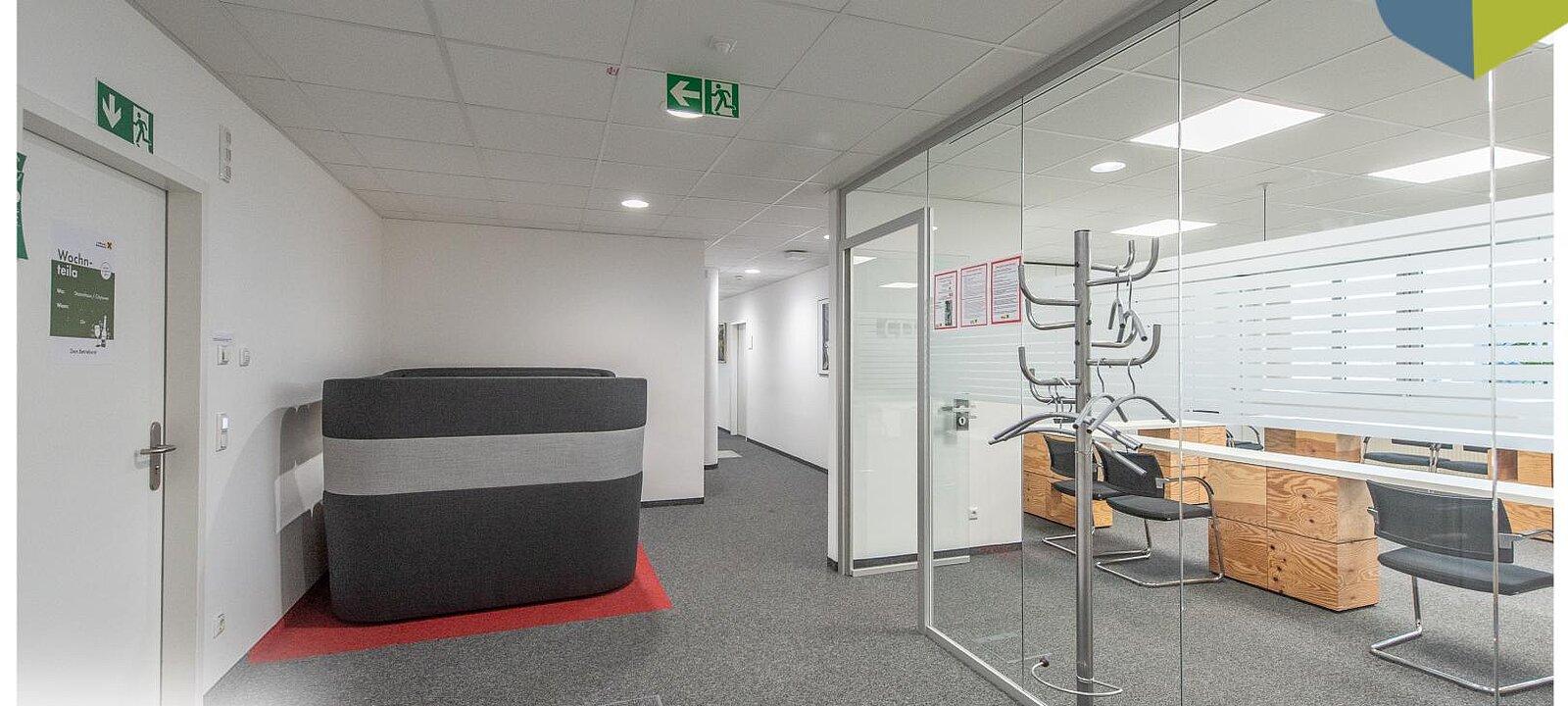 13. OG Zugang zu den Büros