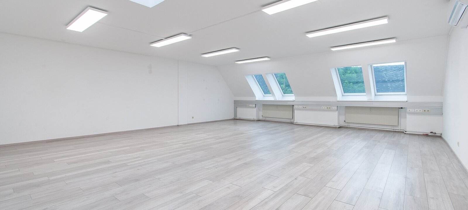 Büro III Büro III