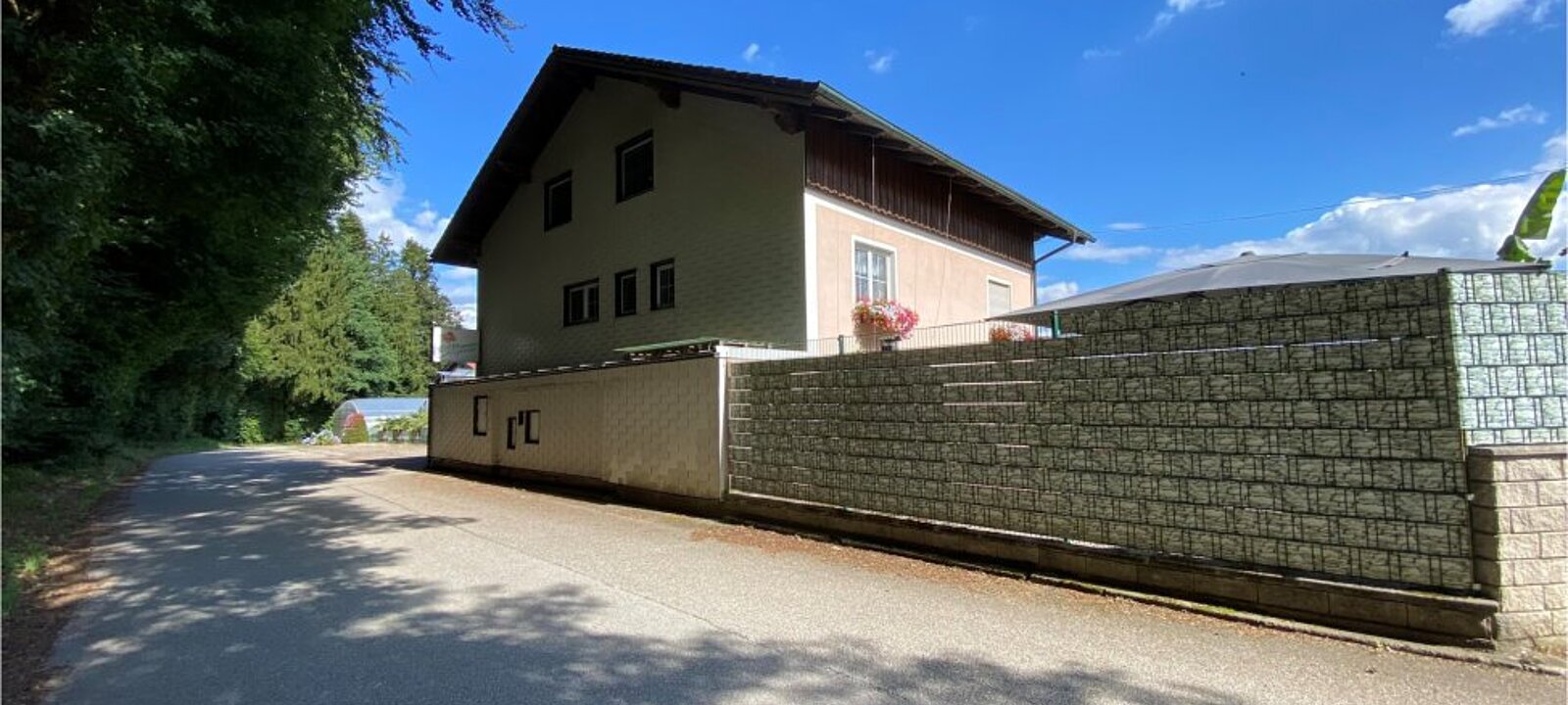 Straßenansicht Haus 33
