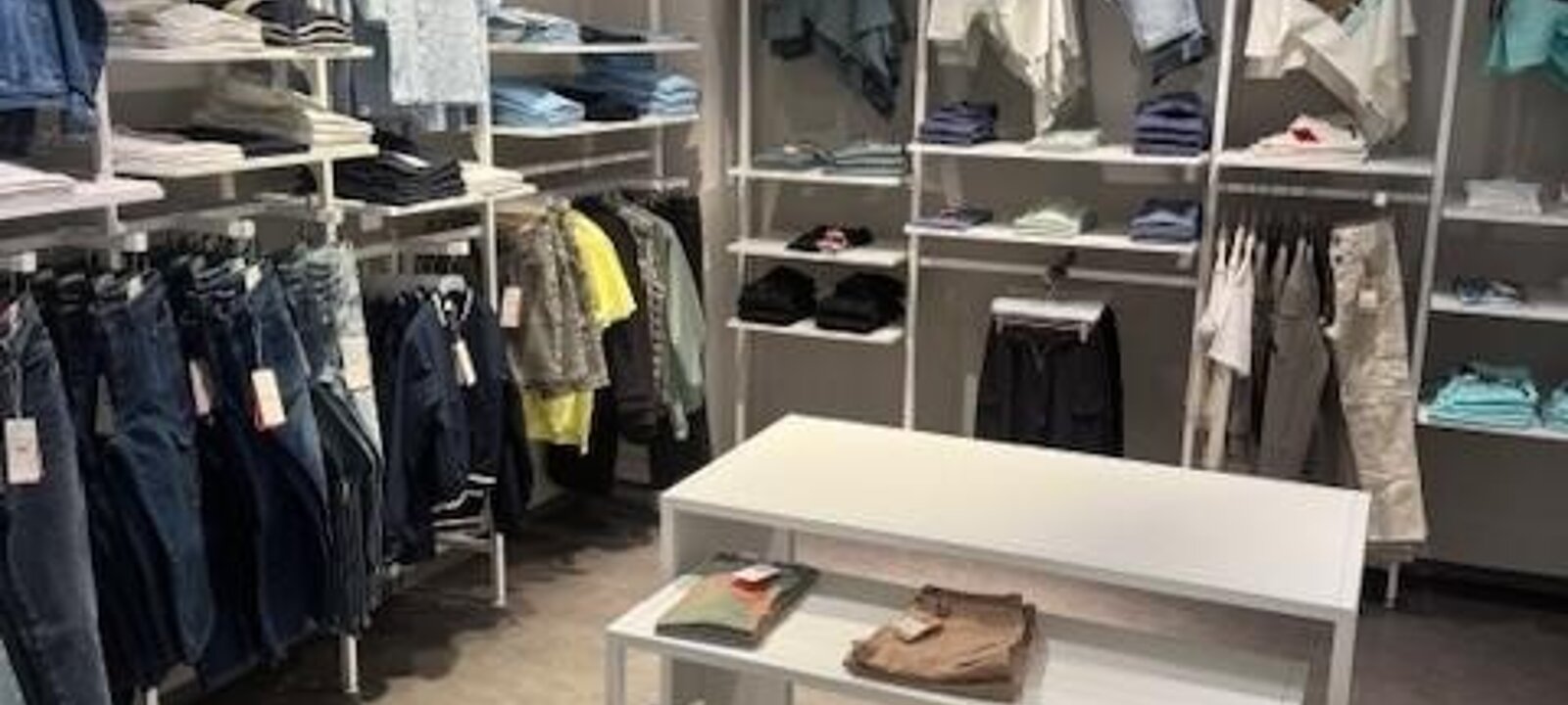 Fotos Verkaufsraum Fotos Verkaufsraum