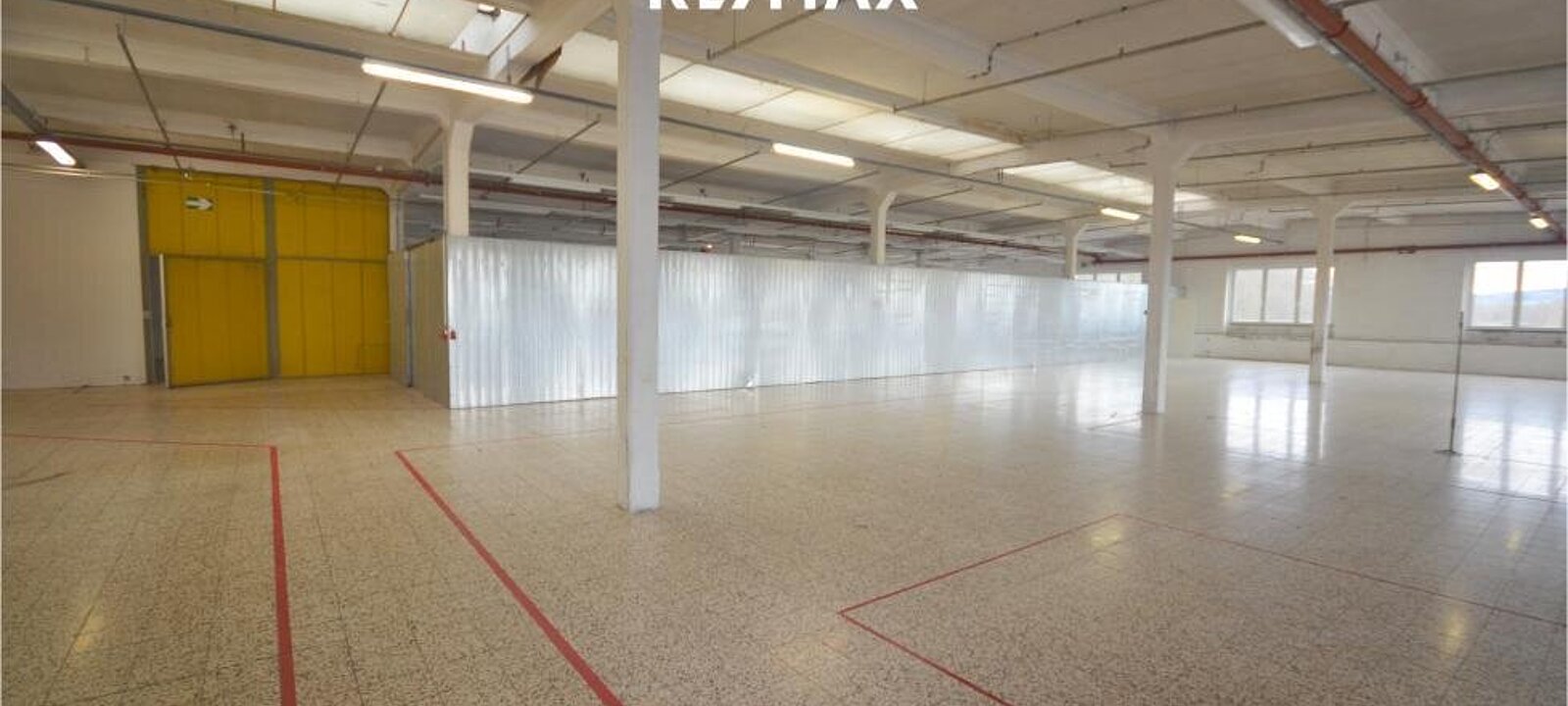 Halle im 2. Stock