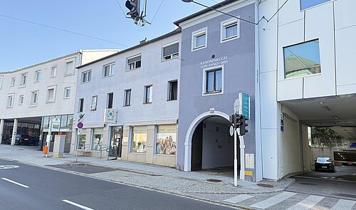 Zinshaus & EG Geschäftslokal