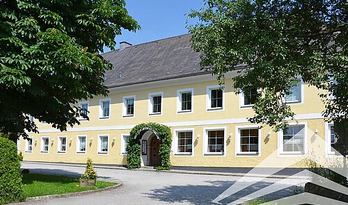 Aussenaufnahme Haupteingang