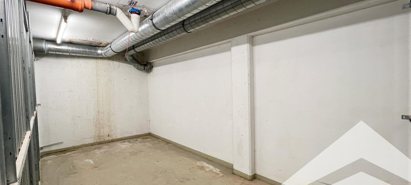 Kellerabteil 13,46 m² Kellerabteil 13,46 m²