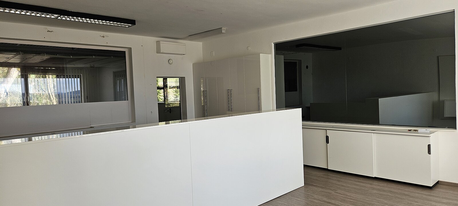 Büro 1