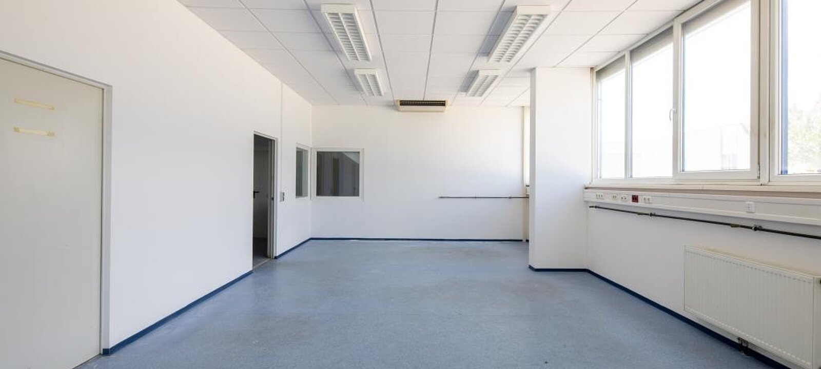 Meisterbrüo im Hallenbereich