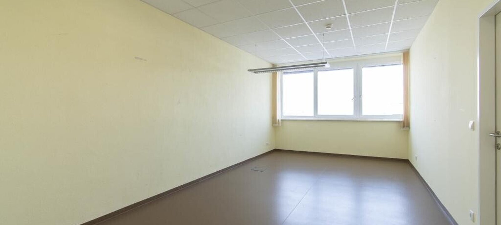 Büro 9