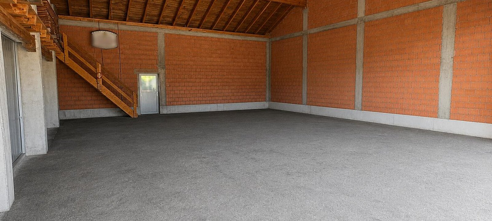 Lagerhalle KI geräumt Lagerhalle KI geräumt