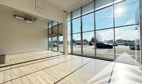 Eingang | Schaufensterfront