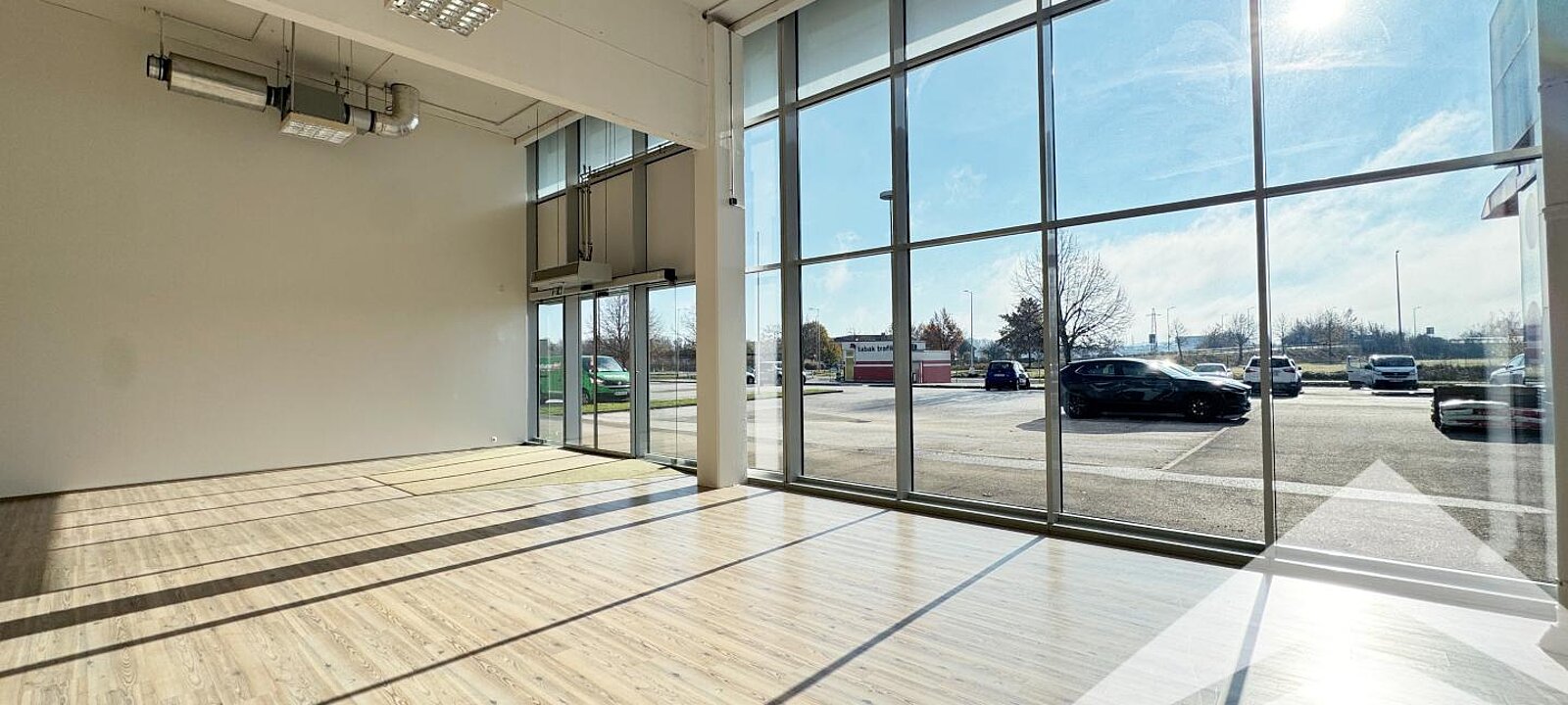 Eingang | Schaufensterfront