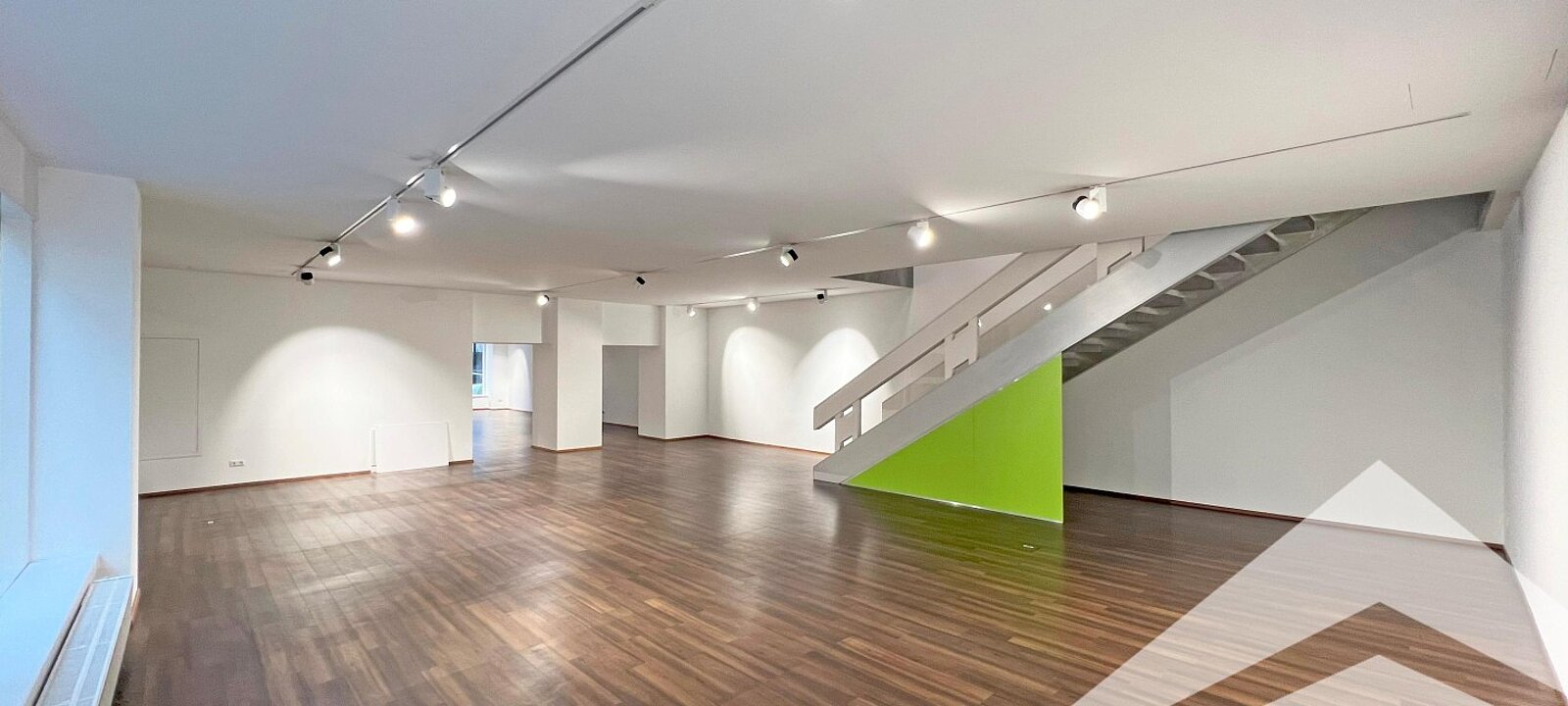 Geschäftslokal hofseitig