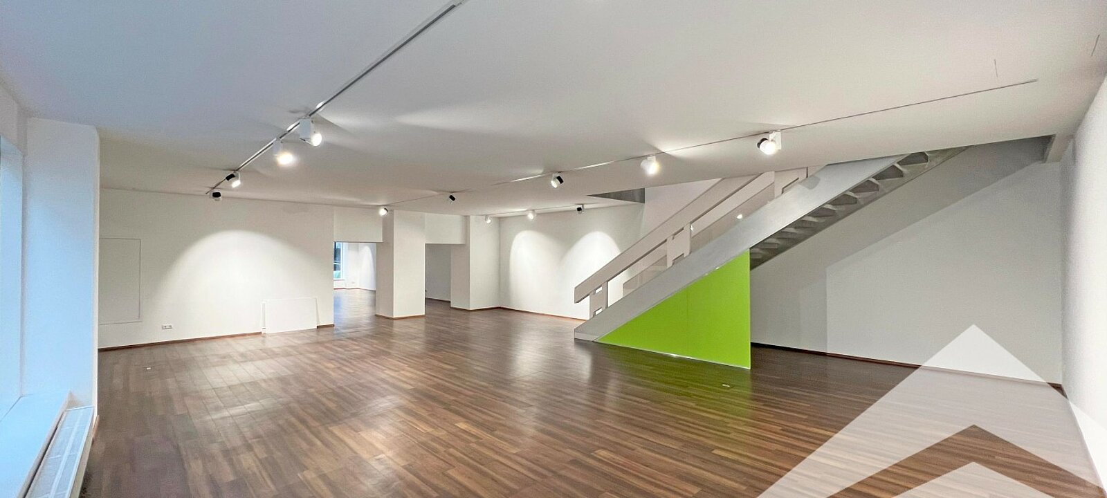 Geschäftslokal hofseitig