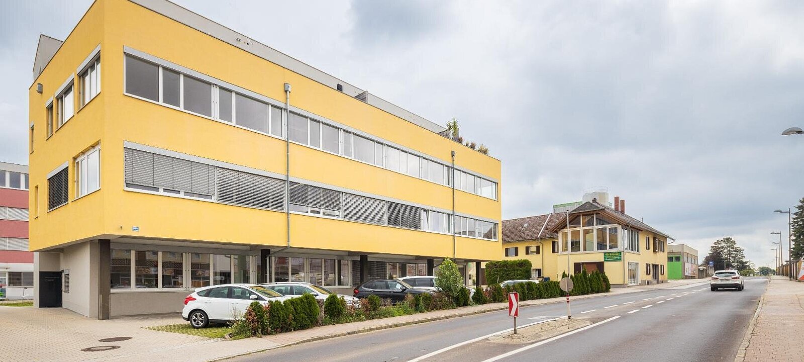 direkt an der Voralpenbundesstraße direkt an der Voralpenbundesstraße