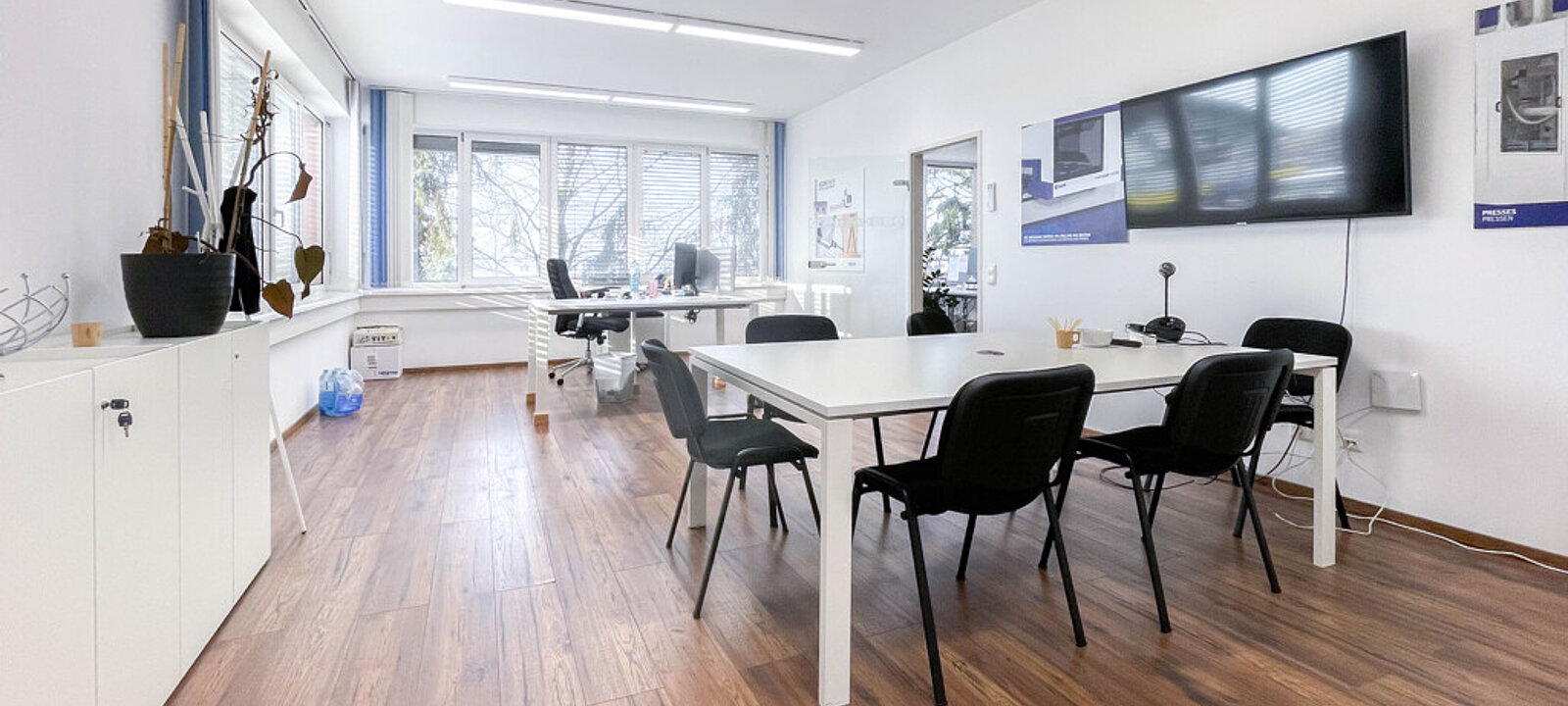 Büro 1. OG Büro 1. OG
