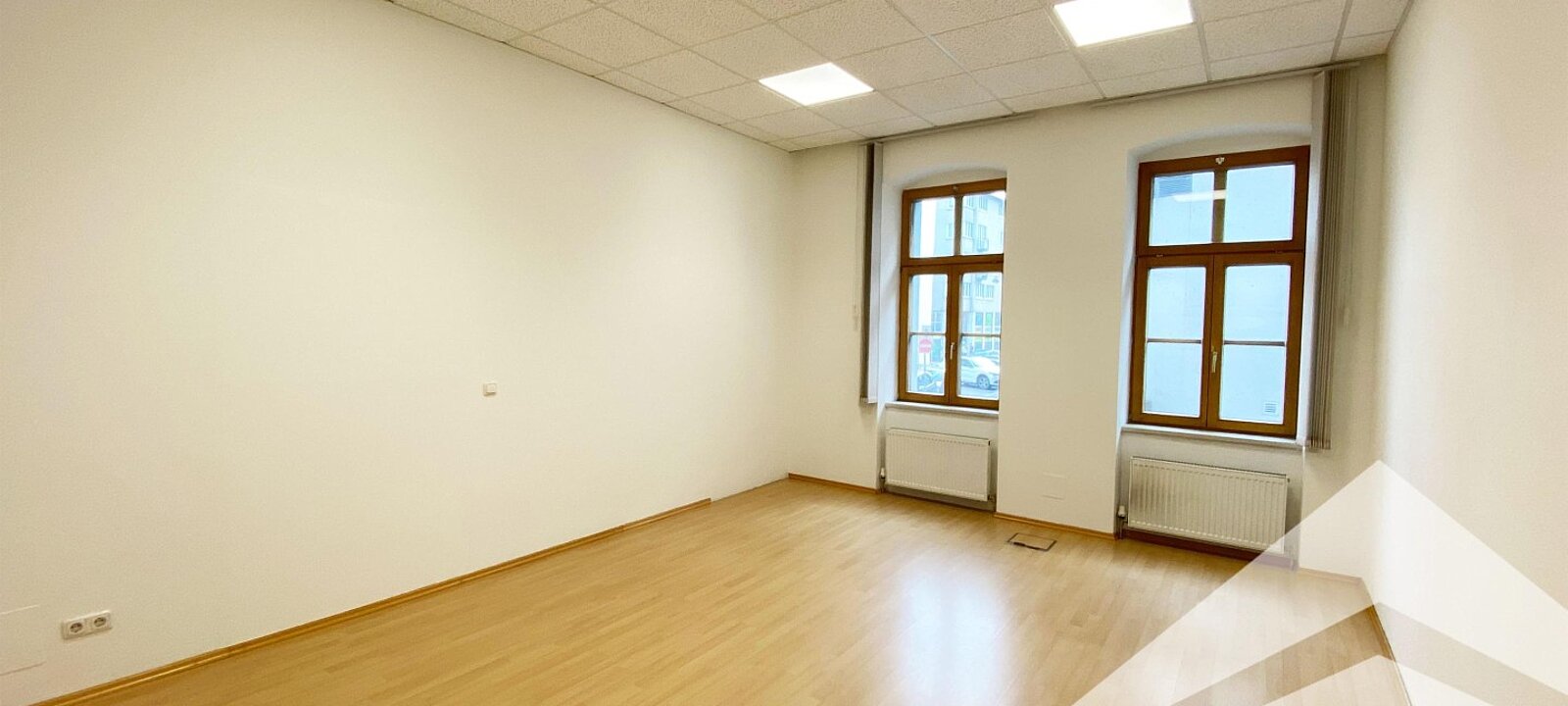 Büroraum ca. 22 m² Büroraum ca. 22 m²