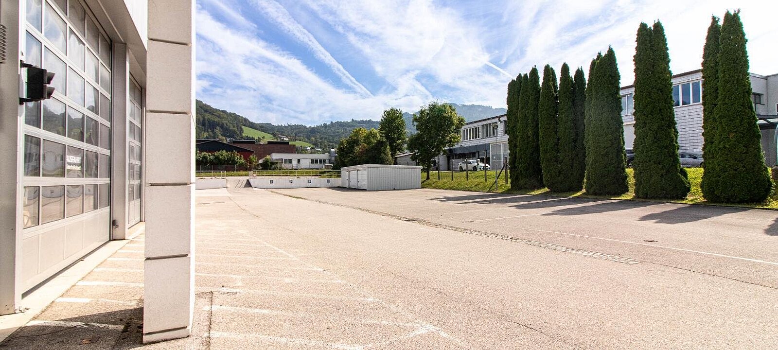 Parkmöglichkeiten vorhanden Parkmöglichkeiten vorhanden
