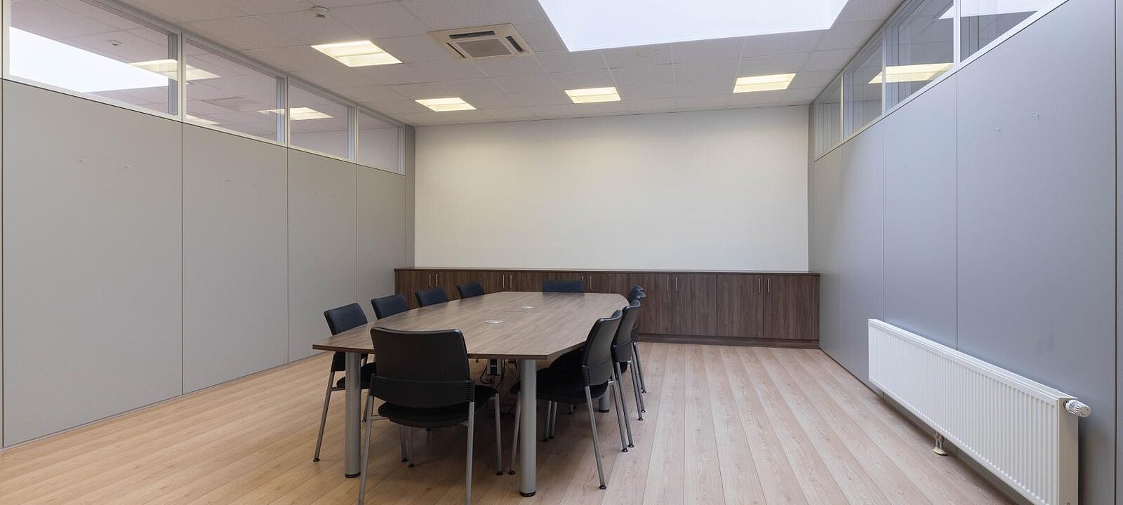 mit im OG gesamt ca. 620 m² Bürofläche
