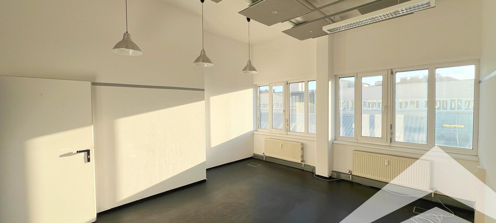 Büroraum groß 2