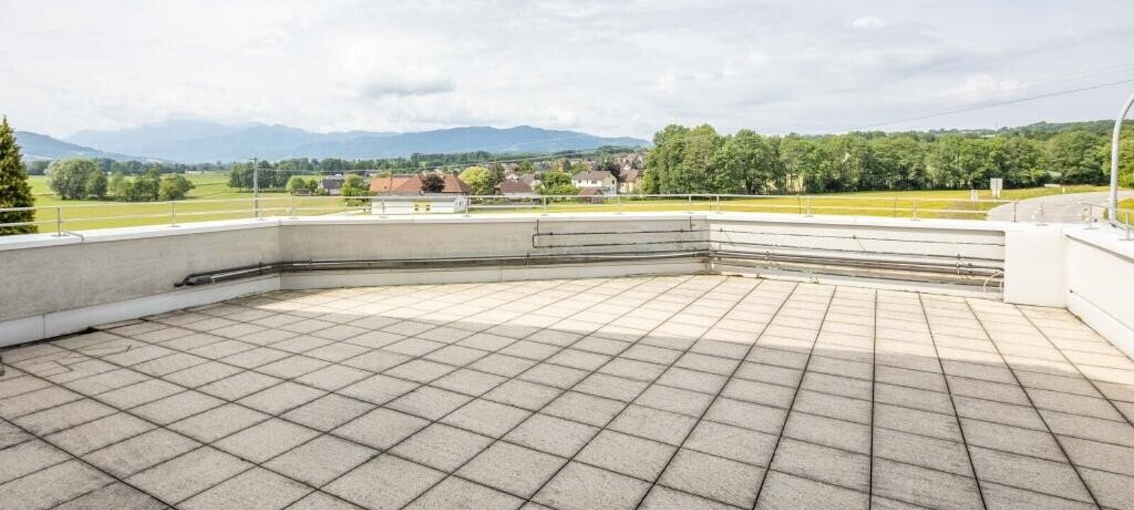riesige Terrasse riesige Terrasse