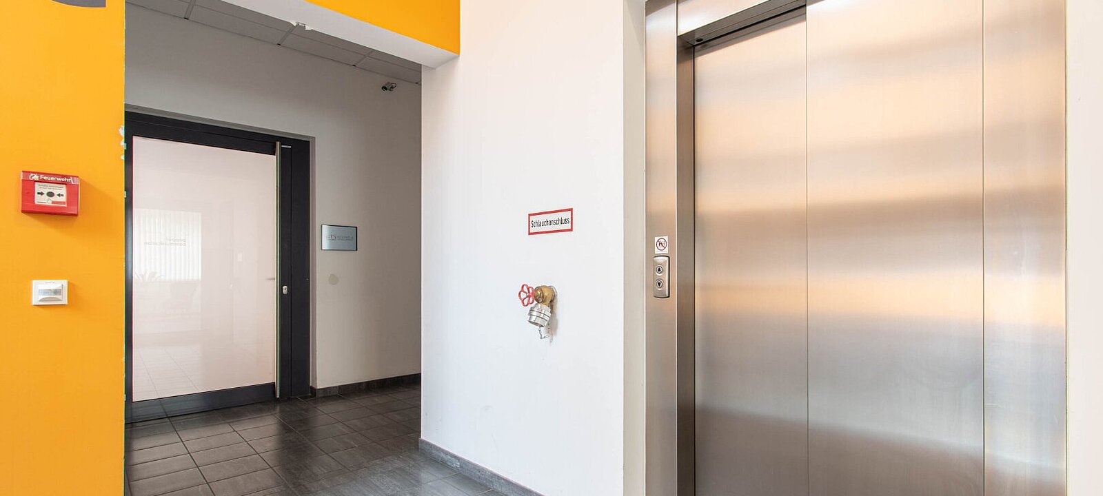 Eingang/Lift
